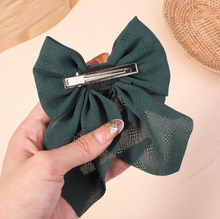 Load image into Gallery viewer, * Bow Hair Clip - Green &amp; Floral
