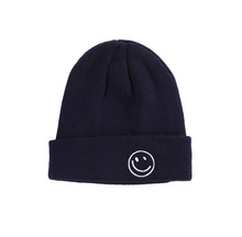 Load image into Gallery viewer, * Smiley Beanie for Adults

